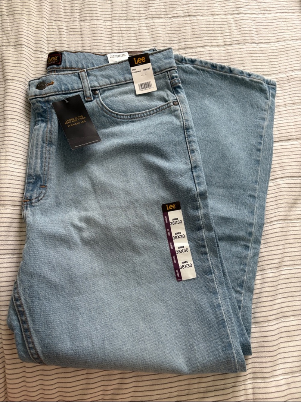 Lee Men's Light Wash Relaxed Fit Jeans 38x30 NWT